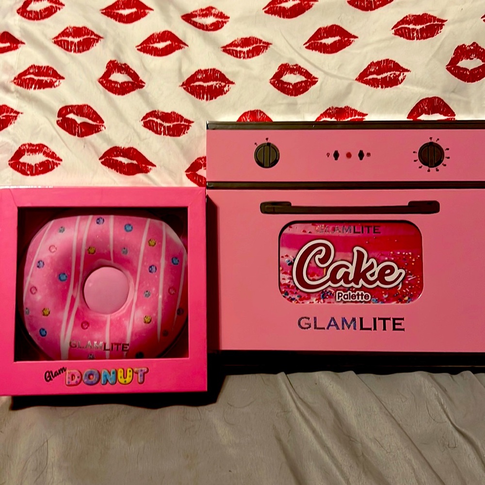 glamlite cake palette and glam donut palette
